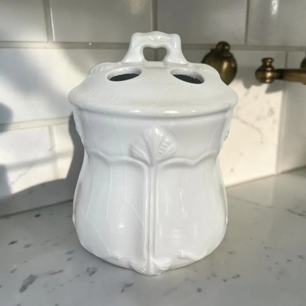 Shabby Chic White Ceramic Toothbrush Holder, Vintage Bathroom Accessories Decor